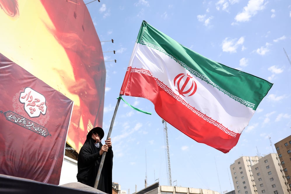 Irán ofrece 30 mil dólares por matar o capturar a soldados de EU: la recompensa se duplica para mujeres EFE/EPA/ABEDIN TAHERKENAREH