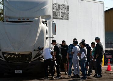 Requisitos para ser un conductor de camión de carga en Estados Unidos