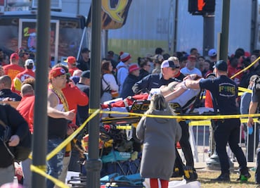 Desfile en Kansas City. ¿Qué desencadenó el mortal tiroteo?