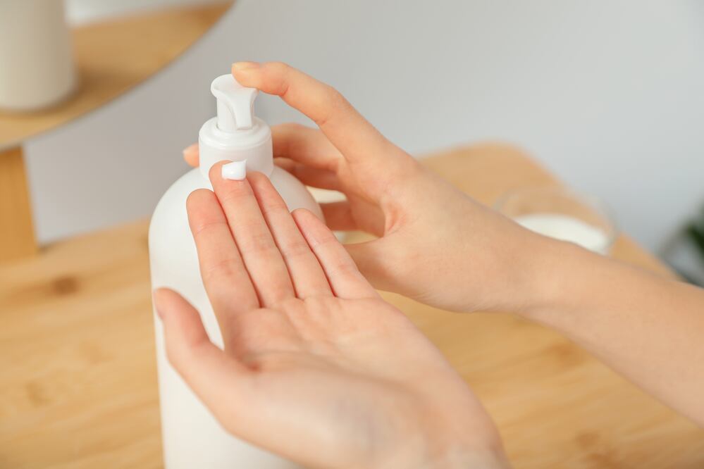 ¡No las uses! Profeco alerta sobre las cremas corporales que no deberías consumir. Foto: iSTOCK-Liudmila Chernetska