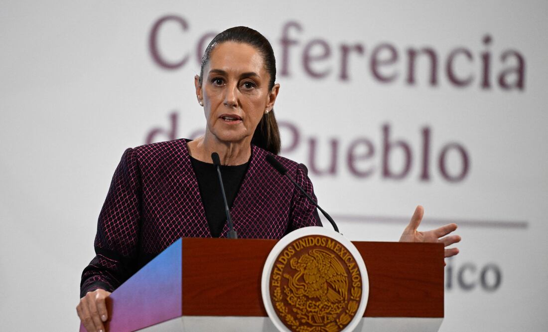 Sheinbaum niega incitar protestas en Estados Unidos: “Jamás hemos llamado a la violencia” (Photo by Alfredo ESTRELLA / AFP)