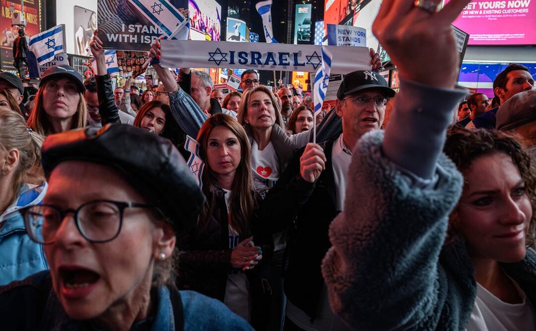 Miles de personas se manifiestan en el corazón de Nueva York en apoyo a Israel. Foto: AFP