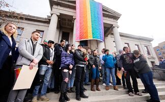 Jueza deniega fianza al acusado del tiroteo en un club gay de EU