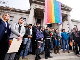 Jueza deniega fianza al acusado del tiroteo en un club gay de EU