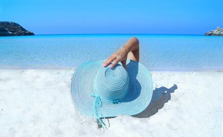 Reglas de oro para seguir al visitar una playa nudista 