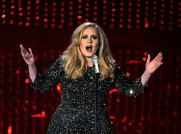¿Adele en el Super Bowl 2026? Afirman que encabezará el show de medio tiempo