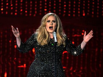 ¿Adele en el Super Bowl 2026? Afirman que encabezará el show de medio tiempo