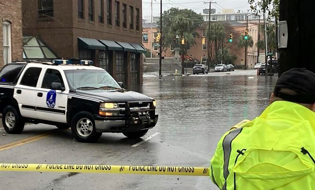 Aguaceros torrenciales golpean Carolina del Sur y causa caos y marea alta. Foto: AP