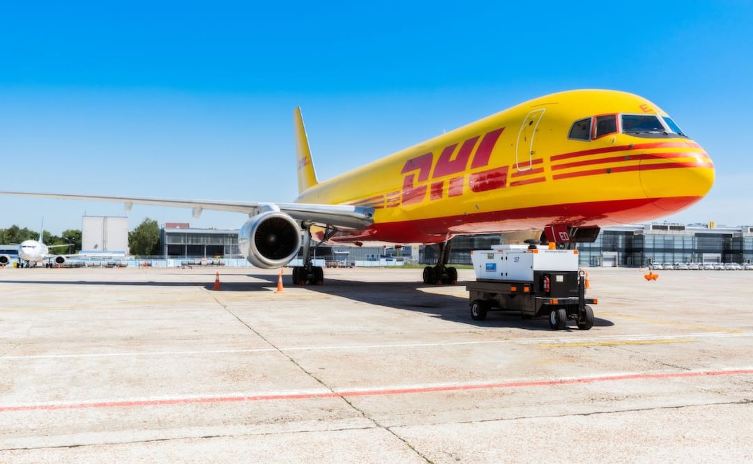 DHL abre vacante de trabajo en la Aduana del AIFA. Foto: iStock / DHL