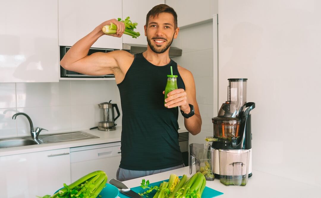 Masa muscular. El licuado de proteína natural para hacer en casa y aumentar volumen. Foto: iStock / Daria Kulkova