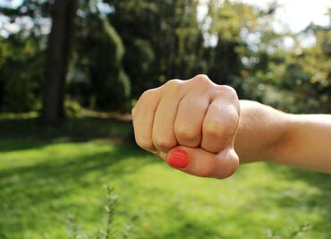 Indigna racismo en Florida: mujer va contra niño afroamericano