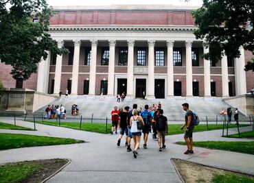 Gobierno de Estados Unidos abre investigación sobre las "admisiones por legado y por donaciones" en Harvard