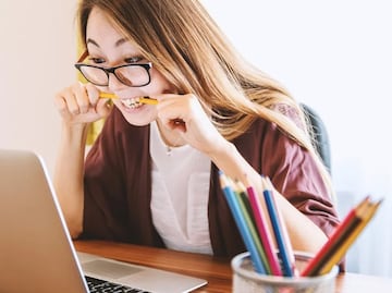 10 tips para evitar el dolor de espalda mientras trabajas desde casa