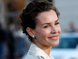 ¿Qué fue de la maestra Miel de ‘Matilda’? Así luce la actriz 26 años después