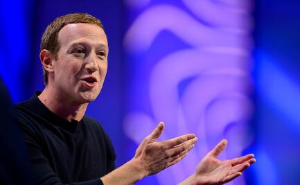 Zuckerberg pierde 5,900 millones de dólares tras la caída de Facebook