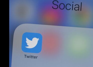 Twitter suspende cuenta de antiguo líder del KKK