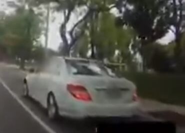 "Siempre serás mexicano, nunca serás blanco", grita mujer a policía en Los Ángeles