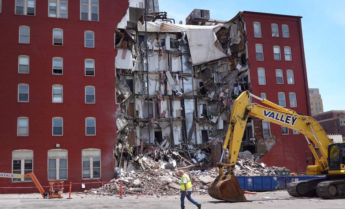 Elementos de rescate buscan a cinco personas tras el colapso de un edificio en Iowa. Scott Olson/Getty Images/AFP (Photo by SCOTT OLSON / GETTY IMAGES NORTH AMERICA / Getty Images via AFP)