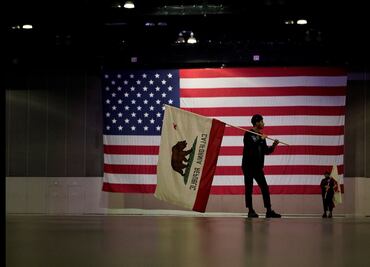 Supermartes. Aspirantes demócratas recorren estados que celebrarán primarias