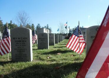 ¿Qué es y cuándo se conmemora el Día de los Caídos en EU?