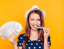 ¿Necesito llevar cierta cantidad de dinero para poder entrar a Estados Unidos? Esto dice CBP