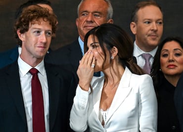 Aseguran que Mark Zuckerberg coquetea y da 'me gusta' a Lauren Sánchez, novia de Jeff Bezos
