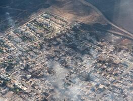 Hawái: Biden declara estado de catástrofe tras devastación por incendios fuera de control