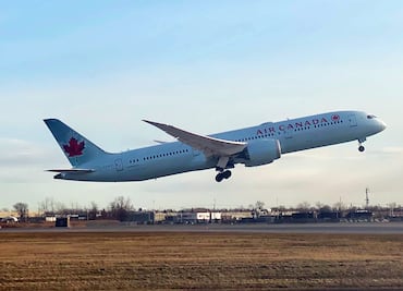 ¿Quiénes pueden viajar a Canadá y de cuántos días es la cuarentena?