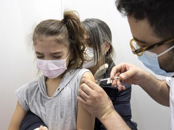 Hospitalizan por covid a 1,000 menores en un día en Estados Unidos