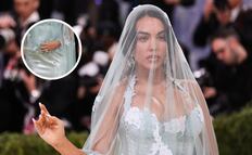 Georgina Rodríguez se roba la atención en la MET con rosario de 8 millones e impresionante vestido nupcial 