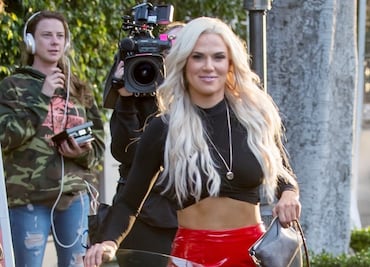 CJ Perry y el vestido traslúcido con el que arrasó en Beverly Hills