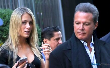 La novia de Luis Miguel luce figura tonificada con short deportivo