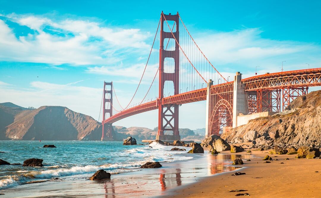 Golden Gate Bridge /iStock/ bluejayphoto