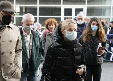 Reino Unido supera los 100,000 contagios en un día por primera vez