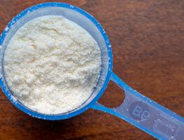 FDA alerta por contaminación bacteriana en tres marcas de fórmula para bebés