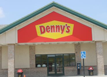 Latino demanda a restaurante de Florida tras contraer hepatitis