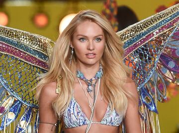 Candice Swanepoel presume figura de ensueño en sesión con microbikini