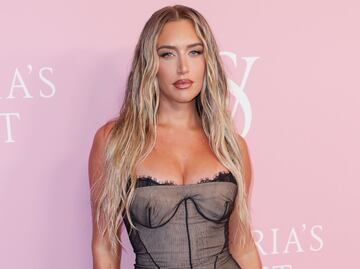 La mejor amiga de Kylie Jenner se luce en bikini negro y 'eleva temperatura' en sauna