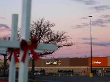 Empleada demanda a Walmart por 50 millones de dólares tras tiroteo
