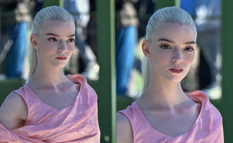 Anya Taylor-Joy deslumbró con un vestido rojo satinado en una fiesta previa a los Premios Óscar 2026