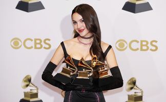 Ella es Olivia Rodrigo, proclamada "mejor nueva artista" en los Grammy