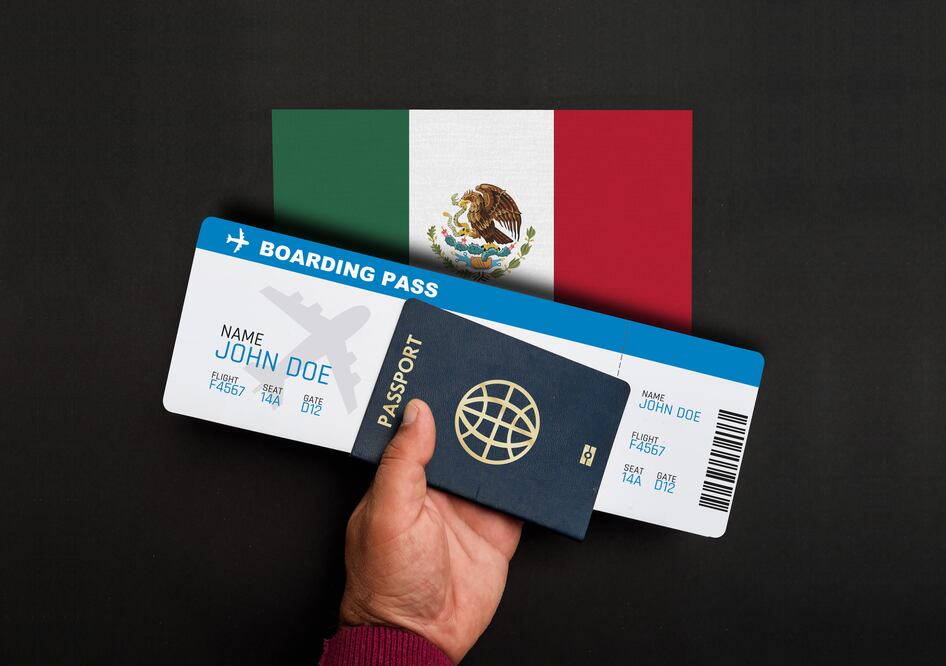 Pasaporte mexicano/ iStock/mirsad sarajlic