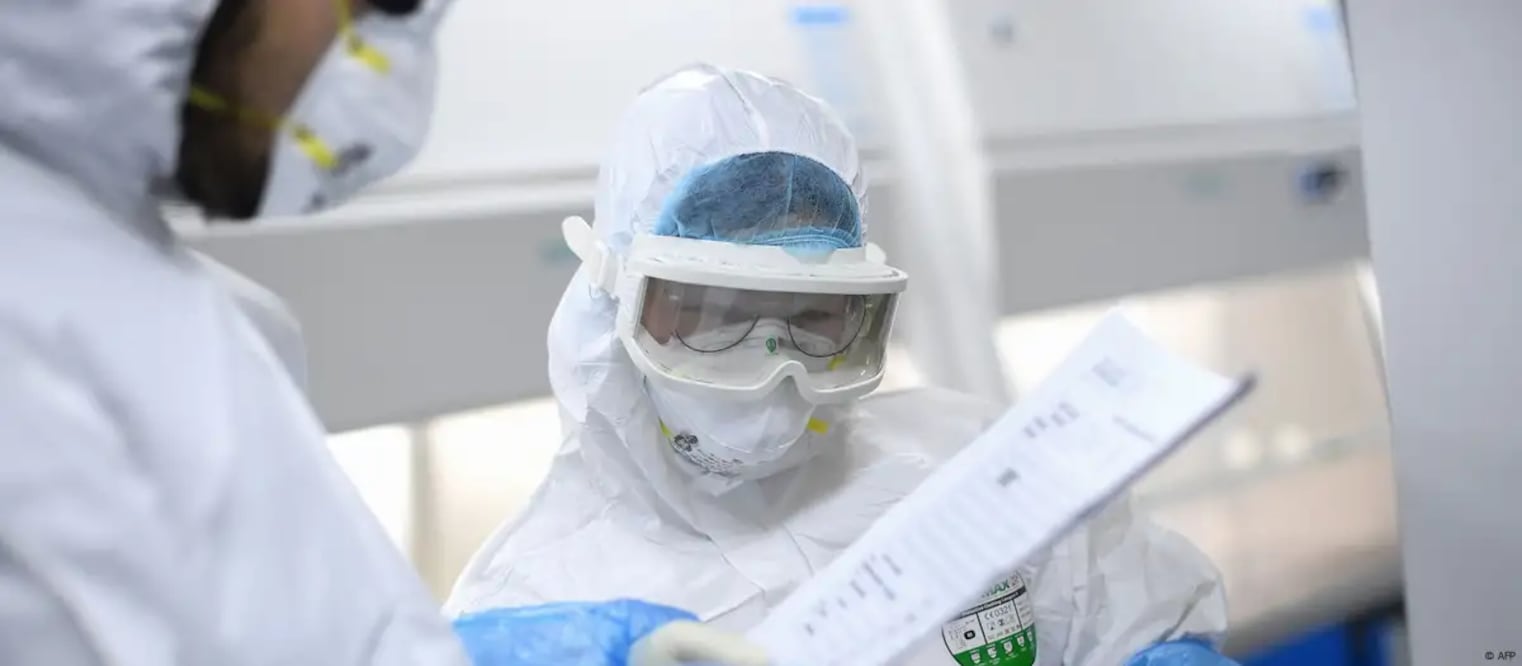 COVID. Fuga en laboratorio, aún es posible, dice la OMS FOTO: AFP