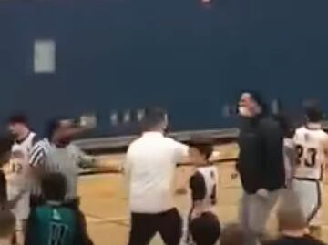 Padre rompe nariz de árbitro durante partido escolar de su hijo en Washington