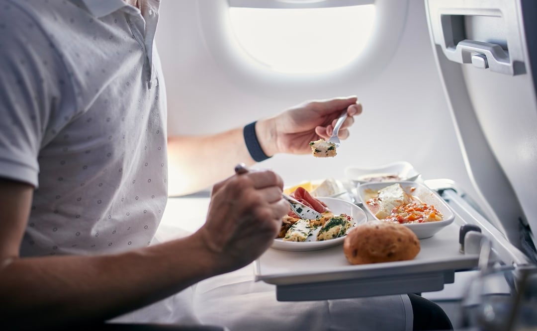 Estos alimentos de los aviones pueden provocar enfermedades estomacales. Foto: iStock/Chalabala