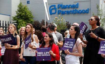 La mitad de las mujeres jóvenes de EU, en riesgo de perder acceso al aborto