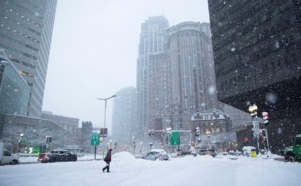 Ola de frío y nieve azota al noreste de EU; suspenden clases en 10 ciudades