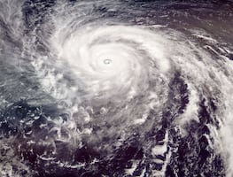 SEP: ¿Qué estados suspenden clases por huracán Lidia y tormenta tropical Max?