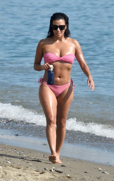 Eva Longoria en las playas de Marbella, España. Foto: Grosby Group