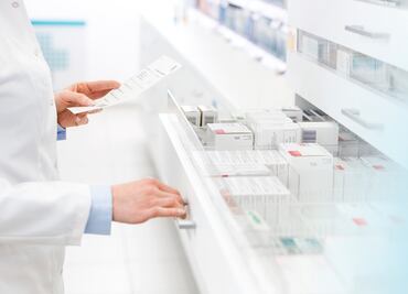 Alerta Cofepris de falsificación de tres fármacos oncológicos